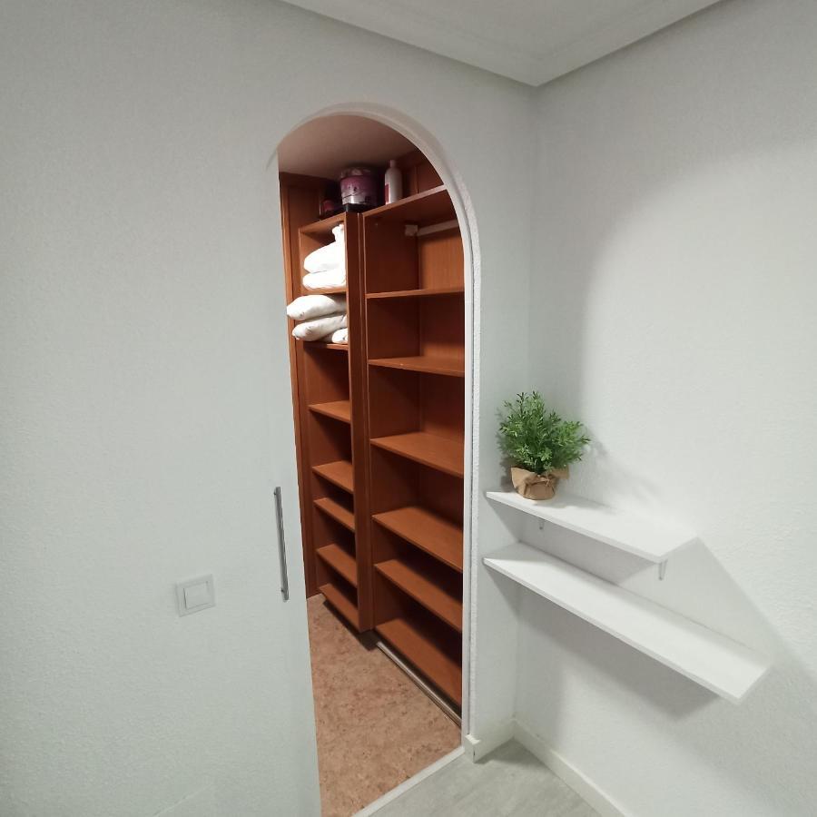 Apartamento En 1ª Linea Con Piscina アリカンテ エクステリア 写真